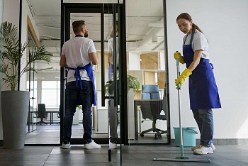 Janitorial Supplies BC | A Guide to Choosing the Right Floor Cleaning Products for Your Business